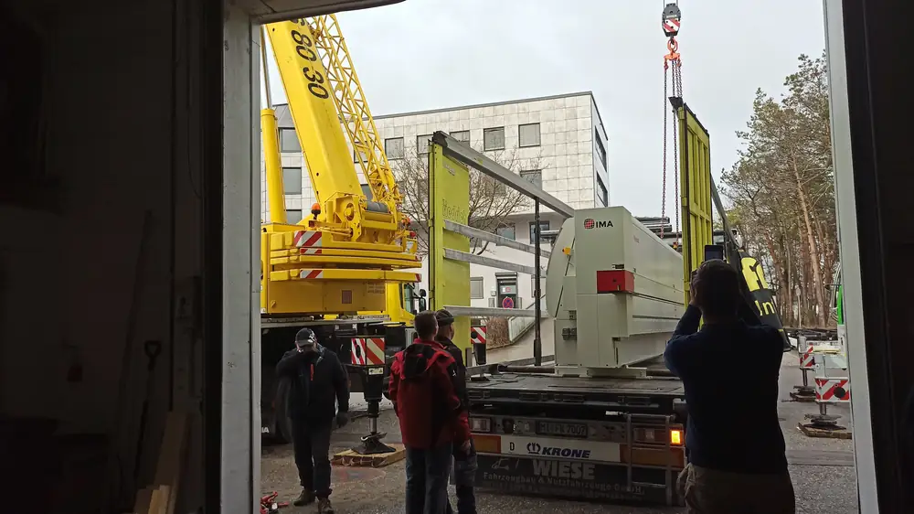 Anlieferung mit dem Kran